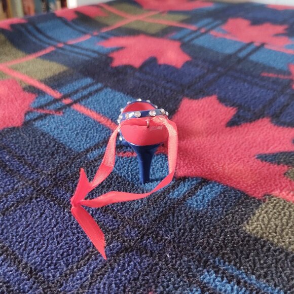 NHL Montreal Canadiens Shoe Hanging Ornament - Picture 4 of 5